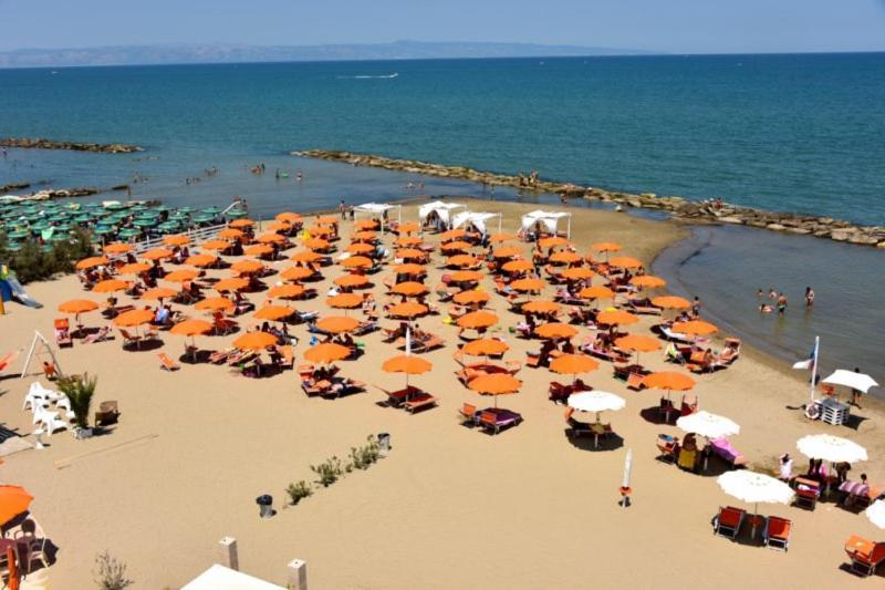 Hotel Del Sole Margherita Di Savoia Ngoại thất bức ảnh